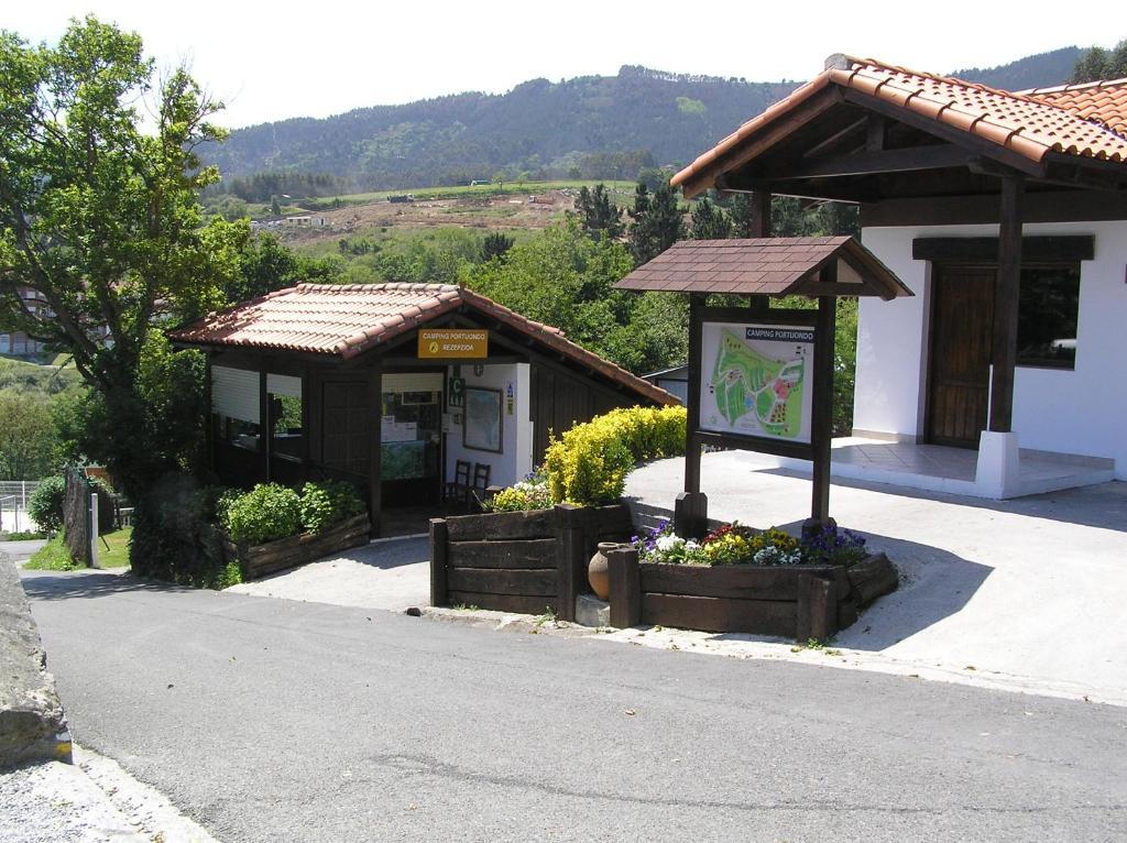 מונדקה Bungalows Portuondo Parking Gratuito מראה חיצוני תמונה